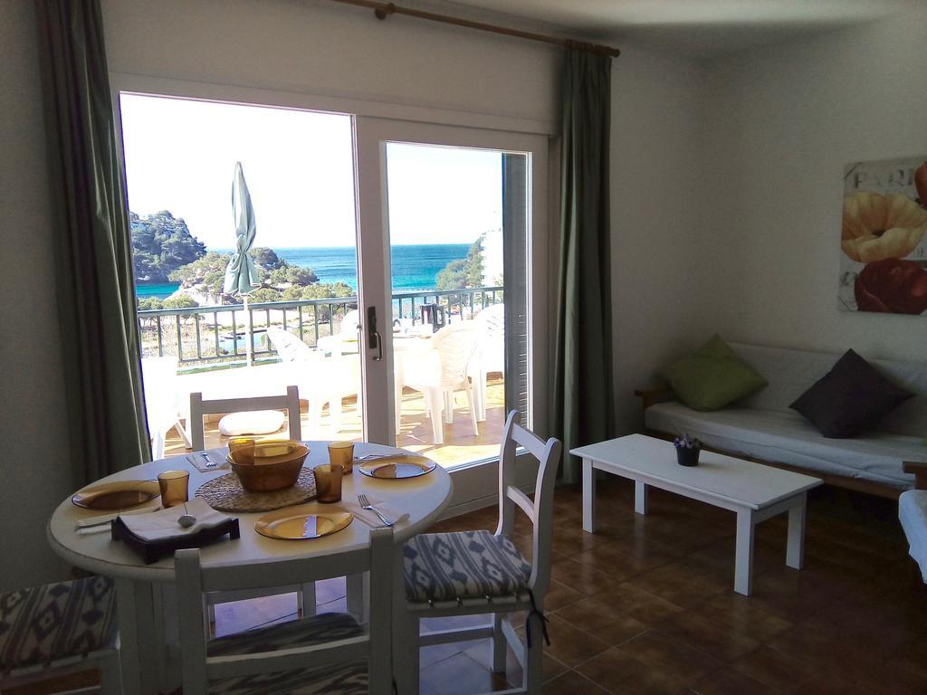 Apartamentos Encanto Del Mar Cala Galdana  Exterior photo